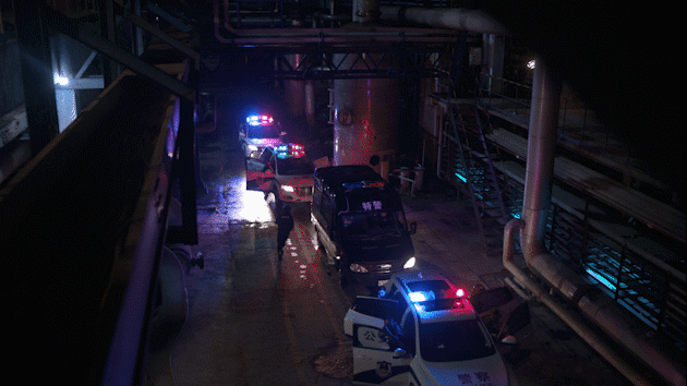 紧张的追逐场景